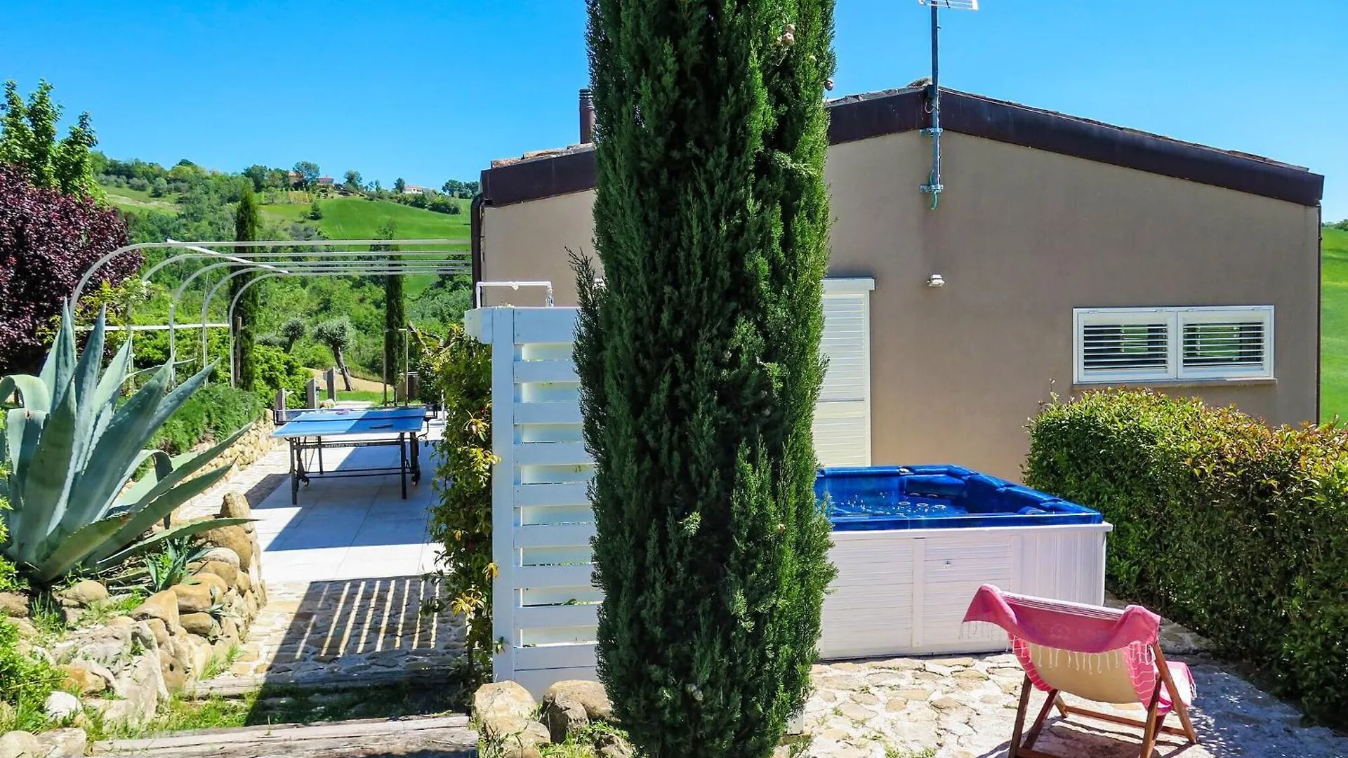 Serene Holiday Home In Montefiore Conca With Jacuzzi Italy